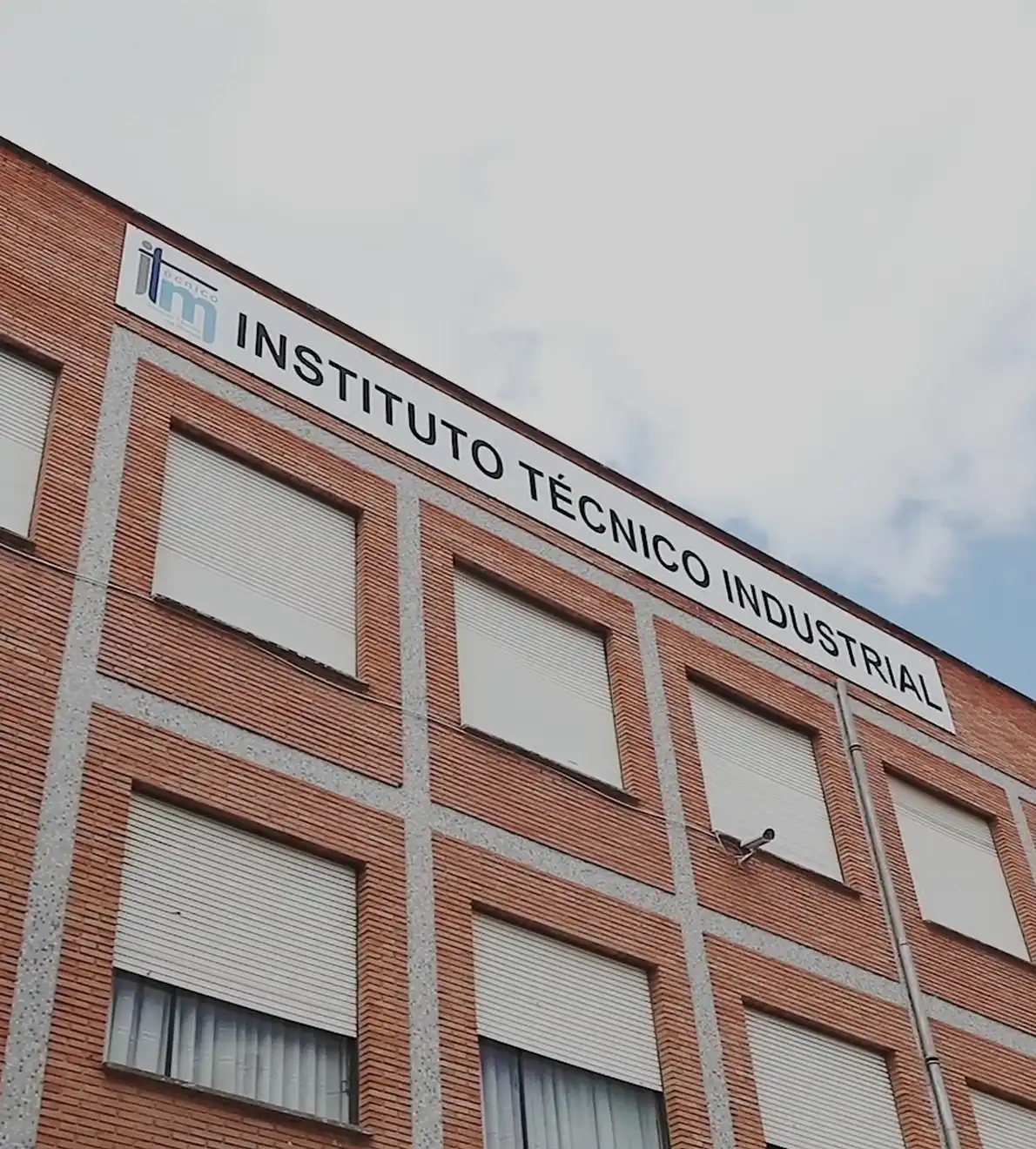 edificio instituto tecnico industrial